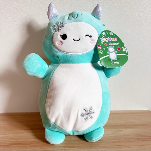 Squishmallow Yollie the Yeti Hugmee 10 inch NWT - Picture 1 of 2